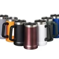 Caneca Copo Térmico. Capacidade: 700ml Conservação térmica: Quente 4h / Frio 10h Bocal confortável para beber, não aquece ou esfria. Transporte facilitado (tamanho adequado para consoles de carro). Não vaza ao ser transportado. Isolamento térmico a vácuo.