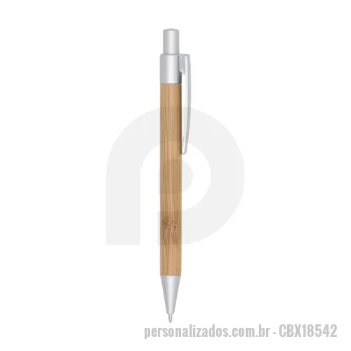 Caneta de bambu personalizada - Caneta de bambu Personalizada - CBX18542 - Caneta Ecológica de Bambu com Acionamento por Clique Sustentável, elegante e funcional, essa caneta ecológica é confeccionada em bambu natural, com detalhes plásticos que valorizam seu visual moderno. Ideal para empresas que buscam brindes que reforcem valores ambientais e responsabilidade socioambiental.  Equipada com carga esferográfica azul (1.0 mm), proporciona uma escrita suave e confortável. Seu sistema de acionamento por clique torna o uso prático no dia a dia, seja no escritório, eventos ou ações promocionais.  ???? Especificações Técnicas: Altura: 14,7 cm  Largura: 1,5 cm  Peso aproximado: 8 g  Área para personalização: 3,5 cm x 0,7 cm  Cor da tinta: Azul (1.0 mm)  Acionamento: Clique  Material: Bambu com detalhes em plástico - 175883 - Caneta de bambu
