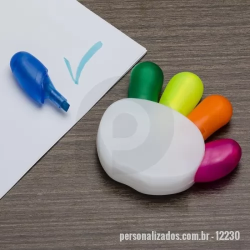 Caneta marca texto personalizada -  Marca texto branco plástico em formato de mão.