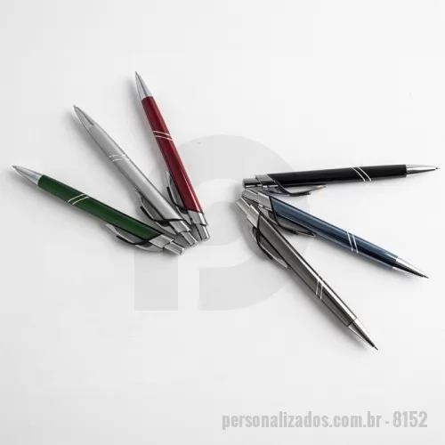 Caneta metálica personalizada - Elegante e funcional, esta caneta metálica é a combinação perfeita de sofisticação e praticidade para o dia a dia. Com acionamento por clique, oferece uma escrita suave e precisa graças à sua carga esferográfica azul de 1.0mm.
