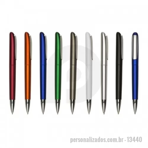 Caneta personalizada - Caneta plástica inteira colorida com detalhes prata. Acionador é o próprio clip plástico, basta apertar parte inferior dele para utilizar a esferográfica e apertar a parte superior do clip pra guardá-la.