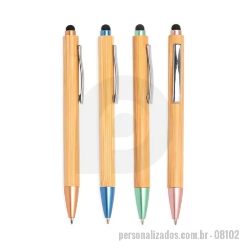 Caneta personalizada - Boa escrita começa com escolhas conscientes. A nossa caneta ecológica touch de bambu, é a opção ideal para dias intensos de anotações. Com detalhes plásticos e ponta touch, é possível utilizá-la em dispositivos eletrônicos sem tocar diretamente na tela, evitando manchas indesejadas. Essa caneta é a combinação perfeita de sustentabilidade e praticidade.