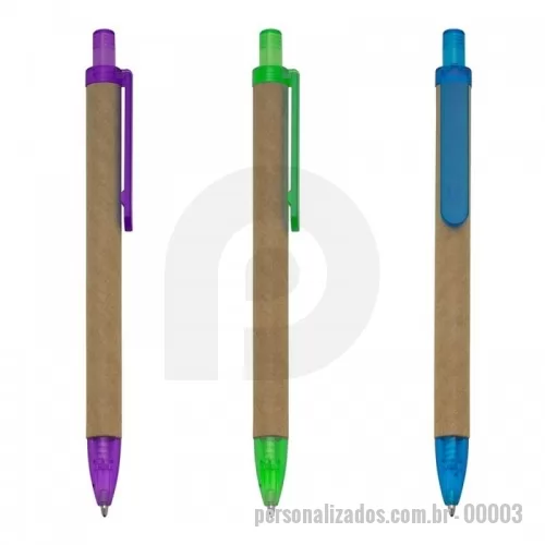 Caneta plástica personalizada - Caneta ecológica de papelão com detalhes em plástico translúcido. Aciona por clique, carga esferográfica na cor azul.