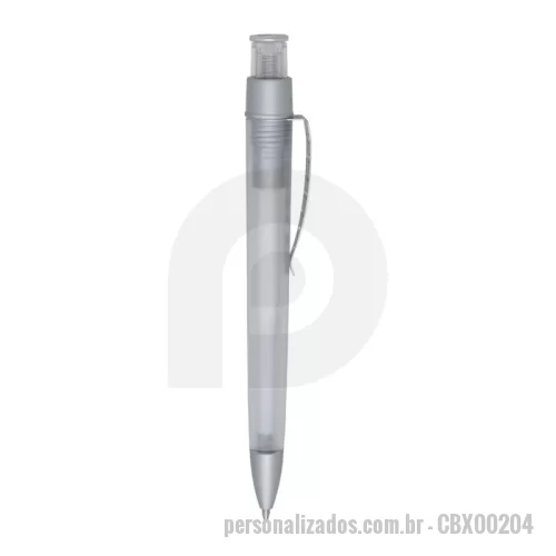 Caneta plástica personalizada - Caneta plástica Personalizada - CBX00204 - Caneta plástica com corpo leve, clip metálico vazado para fixação elegante e acionamento por clique. Equipada com carga esferográfica azul de 1,0?mm, oferece escrita suave e consistente. Ideal para uso corporativo, escolar ou promocional, com pedido mínimo de 50 unidades.  Especificações:  Comprimento: 13,3?cm  Diâmetro: 1,6?cm  Área para gravação: 4,5?cm x 1,1?cm  Peso aproximado: 10?g - 176063 - Caneta plástica