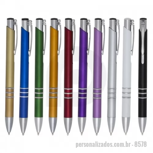 Caneta plástica personalizada - Caneta plástica inteira colorida com detalhes em prata.