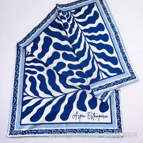 Canga personalizada - Viscose 140x100. Canga em viscose com estampa total sem limite de cores e caimento fluido, que também veste como saída de praia. Também em 140x70, 160x120 e 180x120. Para hotéis, lojas, marcas de moda praia e presentes de alto valor. Pedido mínimo: 100 peças. Arte criada pelo nosso estúdio, sem custo no pedido fechado. Fábrica própria no Rio de Janeiro e envio para todo o Brasil. Prazo a partir de 15 dias úteis após a aprovação da arte e o pagamento.