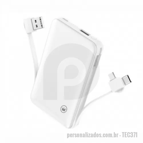 Carregador portátil USB personalizado - O Carregador Portátil de Celular (Bateria Power Bank KIMASTER) 5000MAHH tem um design compacto, sua finura facilita o porte. O uso do acessório é bastante intuitivo, bastando apenas conecta-lo ao aparelho que se deseja carregar, o Power Bank já mostrará a carga restante com suas luzes LED azul, ao desconectar o acessório desliga após alguns poucos segundos. O carregador vem com um cabo removível Type-C/Micro USB/USB. Não há problemas incompatibilidade de Software, podendo ser utilizado com qualquer versão de um aparelho IOS, ANDROID ou WINDOWS PHONE.  – Design compacto – Possui porta USB e luz indicativa de carga – Alta eficiência de conversão da bateria – Desligamento automático – Dispositivo inteligente interno que protege contra sobrecarga – Compatível com smartphones, iPhone, consoles de jogos portáteis, câmeras digitais e outros dispositivos portáteis.  Especificações:  Capacidade real: 5000 mAh  Entrada: DC 5V/2A  Saída 1: DC 5V/2.1A  Saída 2: DC 5V/2.1A