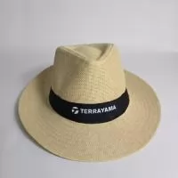 Brim com bordado. Chapéu bucket de brim com a sua marca bordada. Para festivais, eventos jovens, lojas e ações de verão. Pedido mínimo: 30 peças. Atendimento direto, arte criada pelo nosso estúdio sem custo no pedido fechado e envio para todo o Brasil. Prazo a partir de 15 dias úteis após a aprovação da arte e o pagamento.
