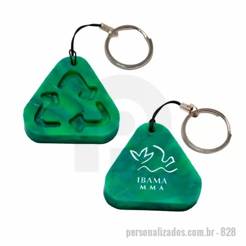 Chaveiro ecológico personalizado - Green Plasticaria, fabricado 100% com plástico reciclado, produto inovador e eco sustentável, medindo 4,9x4,5cm, a escolha ideal para o meio ambiente e para adequação às estratégias corporativas de ESG.