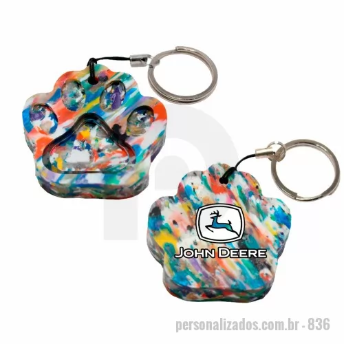Chaveiro ecológico personalizado - Green Plasticaria, fabricado 100% com plástico reciclado, produto inovador e eco sustentável, medindo 4,5x4,5, a escolha ideal para o meio ambiente e para adequação às estratégias corporativas de ESG.