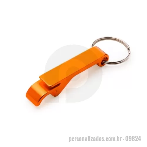 Chaveiro personalizado - Este chaveiro multifuncional para deixar o dia a dia mais prático. Feito em metal a partir de um design próprio, ele é um eficiente abridor de garrafas e latinhas na medida certa para a abertura de refrigerantes ou cervejas de maneira simples em todas as ocasiões, unindo o útil ao agradável em uma só peça. Gravação Laser