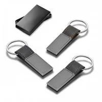 Chaveiro. C. sintético e metal. Incluso caixa. 22 x 65 x 8 mm