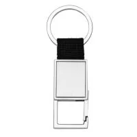 Chaveiro de metal com mosquetão (sem trava) e alça de nylon. Parte frontal com chapa inox e verso brilhante liso. Em nossa página exclusiva você encontra esse e muitos outros produtos. Confira!