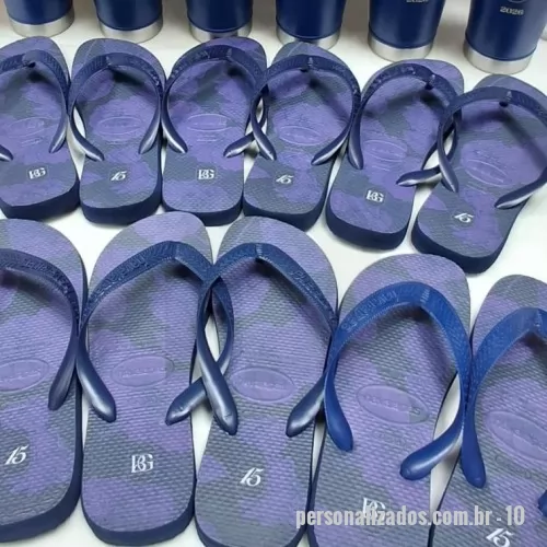 Chinelo personalizado - Personalize seus passos, marque sua história! Nossas Havaianas personalizadas recebem estampas exclusivas  na sola, perfeitas para casamentos, eventos corporativos ou para expressar seu estilo. Conforto, qualidade e personalização em um só produto!