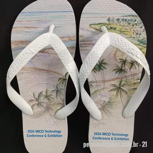 Chinelo personalizado - Personalize seus passos, marque sua história! Nossas Havaianas personalizadas recebem estampas exclusivas  na sola, perfeitas para casamentos, eventos corporativos ou para expressar seu estilo. Conforto, qualidade e personalização em um só produto!