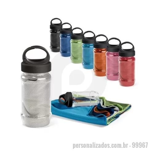 Conjunto esportivo personalizado - Kit toalha e garrafa. Toalha para esporte em poliamida e poliéster. Toalha refrescante, quando molhada permanece fria durante horas. Se aquecer, basta balançar reativando sua frescura. Reutilizável e lavável à máquina. Garrafa em PP e PET com mosquetão incluso. Capacidade até 440 mL. Certificação EU Food Grade. Caixa branca 94653 vendida opcionalmente. Toalha: 300 x 800 mm - Garrafa: ø65 x 183 mm