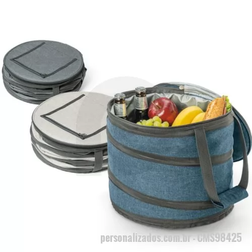 Cooler personalizado - Sacola térmica flexível em 600D com zíper duplo, interior forrado com PEVA e abridor de garrafas. Bolso superior com zíper, alças em webbing, com reforço e capacidade até 15 L. Certificação EU Food Grade. ø300 x 260 mm