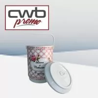 PRODUTO: Cooler 6 latas MEDIDAS: 29,5 cm de altura com a tampa x 19,0 cm de diâmetro CAPACIDADE: 4 Litros MATERIAL: Polipropileno com parede dupla PERSONALIZAÇÃO: Adesivo com impressão (cromia) de alta resolução em 360° CORES: Branco e Preto