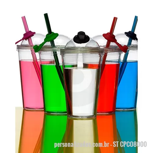Copo Acrílico personalizado - Copos feito de acrílico personalizados em ótimo espaço, com área nobre para a impressão da logomarca, boa variedade de cores e capacidade de 600 ml. É ideal para promover e divulgar sua marca