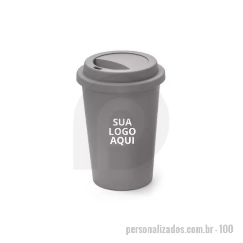 Copo bucks personalizado - Copo Café 450 ml Personalizado . Brinde para empresas: Copo de viagem com design moderno, feito em PP, é um brinde prático para a rotina agitada dos profissionais. Com capacidade de até 450 mL e dimensões de Ø90 x 135 mm, este brinde é ideal para empresas que desejam oferecer um presente útil e pensado para o dia a dia. Perfeito para integrar a sua coleção de brindes corporativos, este copo é uma escolha excelente para demonstrar consideração e valorizar a parceria.