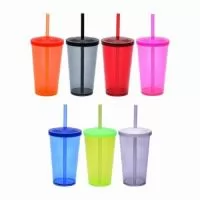 Copo plástico 550ml com tampa e canudo personalizado com gravação em silk.