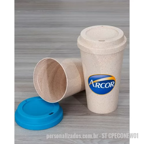 Copo ecológico personalizado - Brinde útil, de baixo custo o copo ecológico para brindes possui capacidade de 550 ml e tampa. Produto fabricado com fibra de arroz, material ecológico e reciclável. Brinde certo para promover e divulgar sua marca em ações de sustentabilidade