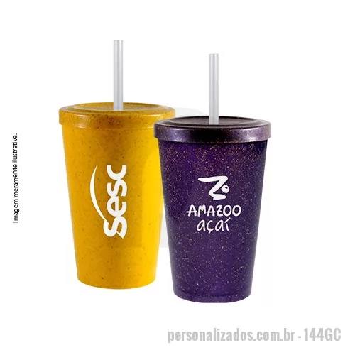 Copo ecológico personalizado - Capacidade para 320ml. Copo sustentável feito com 50% de fibra de madeira e 50% de Plástico Premium (PP).  Cores inovadoras, design moderno e acabamento impecável, feito em material atóxico e resistente ao micro-ondas e máquina de lavar. Acompanha tampa e canudo. 