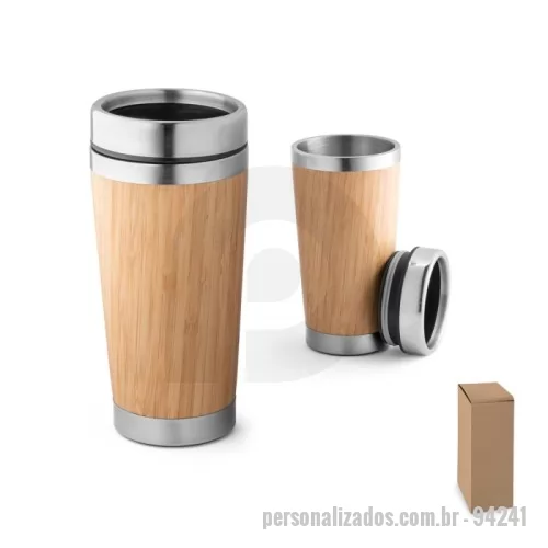 Copo ecológico personalizado - Copo de viagem em aço inox e bambu, térmico com parede dupla isolada a ar, com sistema de abertura deslizante. Capacidade até 500 mL. Preserva as bebidas quentes por 2 horas e as bebidas frias por 4 horas. Fornecido em caixa presente de papel kraft. Certificação EU Food Grade. A cor e o resultado da impressão nos materiais naturais pode variar entre produtos. ø82 x 158 mm