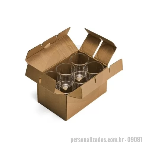 Copo personalizado - Descrição: Kit com seis copos de vidro com capacidade máxima de 50ml cada.  Altura :  7,3 cm  Largura :  4,4 cm  Circunferência :  13 cm  Medidas aproximadas para gravação (CxL):  5 cm x 3 cm (cada copo) - 6,5 cm x 12 cm (embalagem)