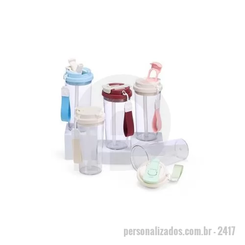 Copo personalizado - Copo para saborear as bebidas mais deliciosas e especiais! Resistente e versátil, ele possui capacidade para 600ml e uma tampa com duas opções de uso: bico flip com canudo interno e tampa protetora e outro com acesso diretamente ao bocal, com tampa d