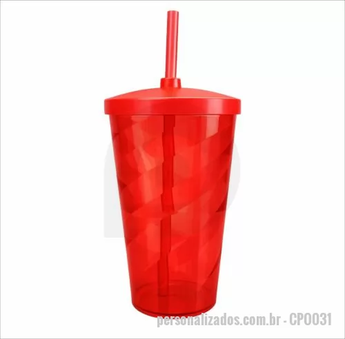 Copo personalizado - Copo com capacidade de 550 ml produzido em poliestireno, com peso de 66 gramas, altura de 14,6 cm, diâmetro da boca de 8,6 cm e base de 6,3 cm, desenvolvido com estrutura rígida e acabamento em relevo espiral que agrega estética e melhor aderência ao