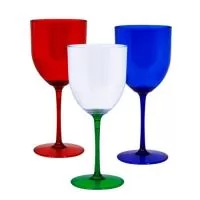 Com capacidade de 400 ml a taça de vinho personalizada é a escolhe certa para seu evento. Brinde útil, de baixo custo, colorido ela possui ótimo acabamento e conta com bom espaço para imprimir a logomarca de empresas e parceiros comerciais
