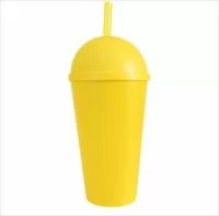 Copo com capacidade de 450 ml produzido em polipropileno, com peso aproximado de 42 gramas, altura de 12,4 cm, diâmetro da boca de 8,5 cm e base de 5,8 cm, acompanhado de tampa em formato bola e canudo, proporcionando uma estrutura diferenciada e fun