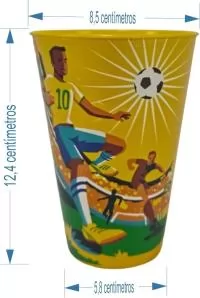 Copo com capacidade de 450 ml produzido em polipropileno, com peso aproximado de 27 gramas, altura de 12,4 cm, diâmetro da boca de 8,5 cm e base de 5,8 cm, desenvolvido com tecnologia de personalização IML (In Mold Label), na qual a arte é inserida d