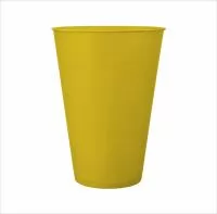 Copo com capacidade de 450 ml produzido em polipropileno, com peso aproximado de 27 gramas, altura de 12,4 cm, diâmetro da boca de 8,5 cm e base de 5,8 cm, desenvolvido para oferecer leveza, resistência e excelente desempenho no uso contínuo. Seu for