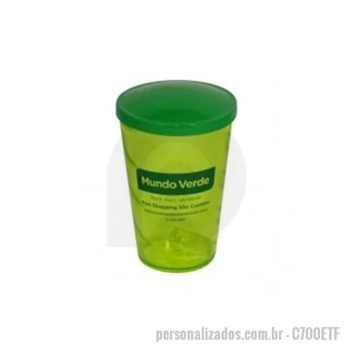 Copo Plástico personalizado - Copo plástico personalizado é o brinde personalizado que destacará sua marca onde for distribuído. Grande com 700 ml, tem ampla área de personalização.