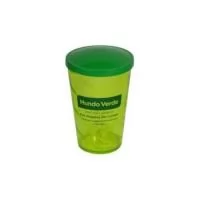 Copo plástico personalizado é o brinde personalizado que destacará sua marca onde for distribuído. Grande com 700 ml, tem ampla área de personalização.