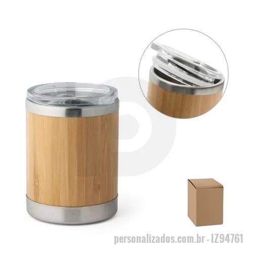 Copo térmico personalizado - Copo de viagem em aço inox e bambu, térmico com parede dupla isolada a ar e tampa AS com fecho deslizante. Capacidade até 350 mL. Preserva as bebidas quentes por 2 horas e as bebidas frias por 4 horas. Fornecido em caixa presente de papel kraft recic