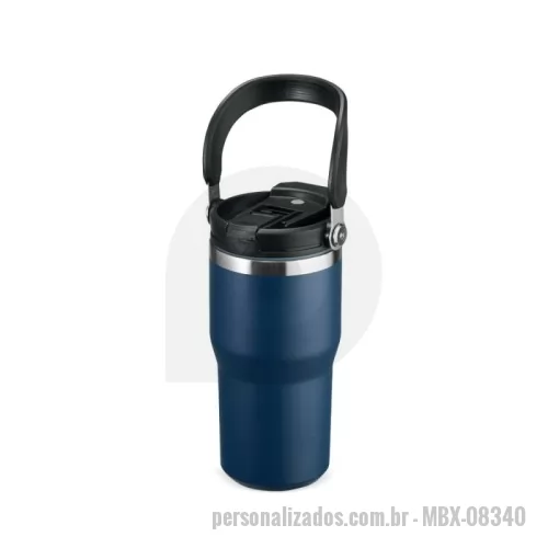 Copo térmico personalizado - Copo térmico em inox com pintura eletrostática e capacidade máxima de 600ml. Conta com estrutura de parede dupla e vedação a vácuo que permite a conservação da temperatura de líquidos por mais tempo. Possui tampa plástica rosqueável com protetor para o bocal, bico flip, canudo interno removível e alça fixa para transporte.
