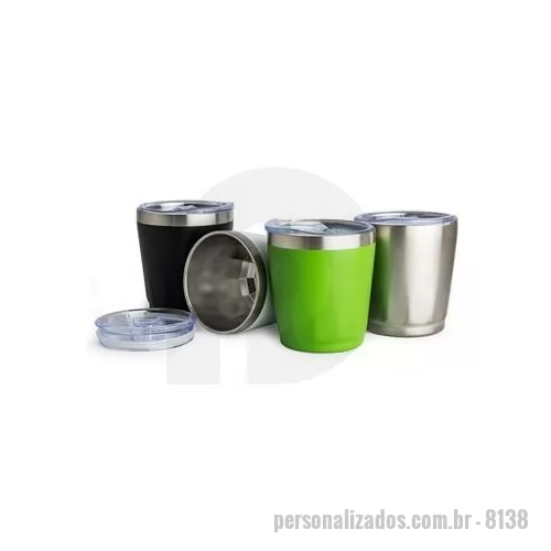 Copo térmico personalizado - Bebida gelada do início ao fim, sem complicação! Com capacidade de 200 ml, nosso copo térmico em inox foi projetado para proporcionar uma experiência refrescante e saborosa a cada gole. A parte interna preserva o frescor da bebida, enquanto a tampa c