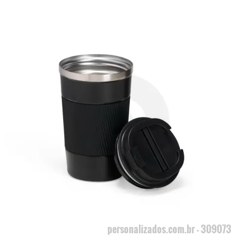 Copo térmico personalizado - 	Copo térmico em inox 304 com pintura eletrostática, base antiderrapante e capacidade máxima de 350ml. Possui estrutura de parede dupla e vedação a vácuo, permitindo a conservação da temperatura de líquidos por mais tempo. Conta ainda com tampa rosqueável em plástico com trava protetora no bocal e luva removível em silicone.