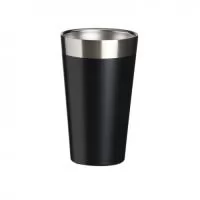 Copo térmico de inox com capacidade para 473ml. Produto livre de BPA.
