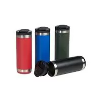 Copo térmico de inox , feito de parede dupla com capacidade para 550ml. Contém tampa plástica com bocal e trava de segurança.