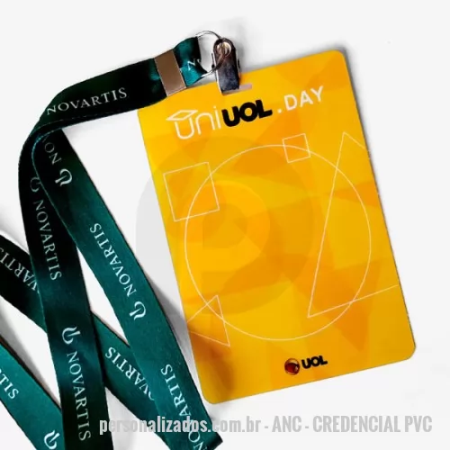 Credencial personalizado - Material em PVC com várias opções de espessura.  Credencial em PVC é um material rígido e refinado. Resistente a água e sol, não desbota, não amassa e não acaba, podendo ser reutilizada.