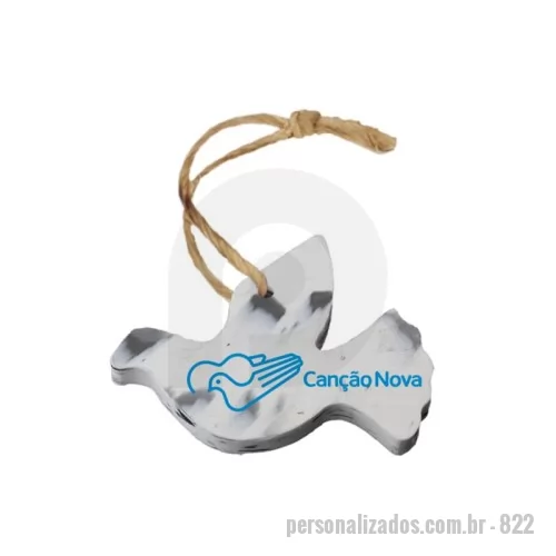 Enfeite de Natal personalizado - Green Plasticaria, fabricado 100% com plástico reciclado, produto inovador e eco sustentável, medindo 8,1x6,2cm , a escolha ideal para o meio ambiente e para adequação às estratégias corporativas de ESG.