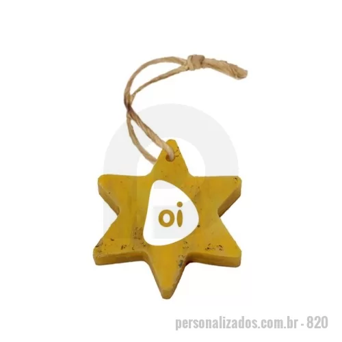 Enfeite de Natal personalizado - Green Plasticaria, fabricado 100% com plástico reciclado, produto inovador e eco sustentável, medindo 7,0x6,2cm , a escolha ideal para o meio ambiente e para adequação às estratégias corporativas de ESG.