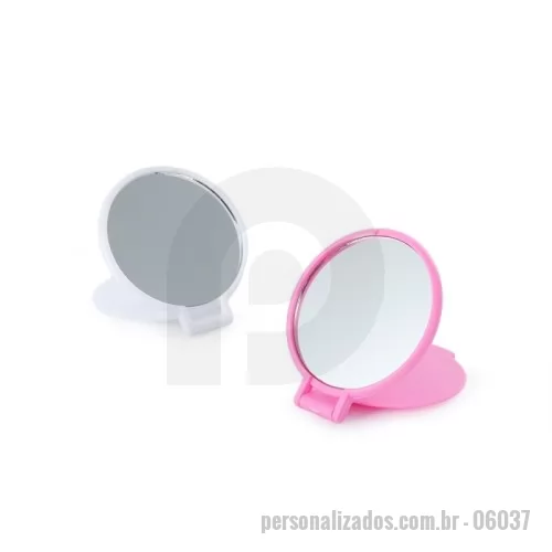 Espelho de bolso personalizado - Espelho de vidro com moldura arredondada em plástico. A tampa protetora, quando inclinada para trás, funciona como apoio para mantê-lo aberto sobre superfícies planas.