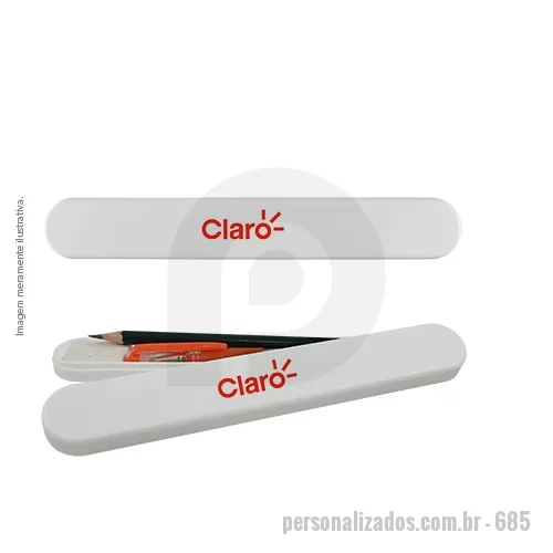 Estojo personalizado - Mini Estojo Escolar,  feito em Plástico Premium (PSAI) resistente, com acabamento impecável e cores vivas. Ideal para bolsas e mochilas com capacidade para 2 canetas/lápis e borracha. *Caneta/lápis e borracha não acompanha o produto.