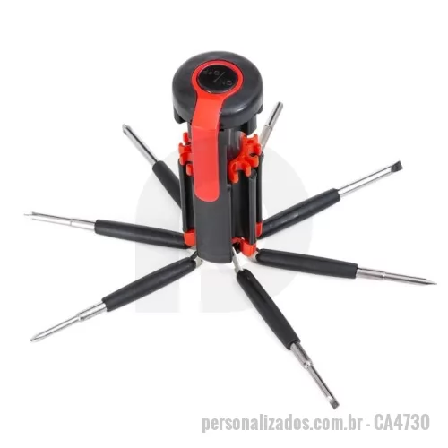 Ferramenta personalizada - Kit ferramenta retrátil com 7 chaves e lanterna de 6 Leds. Material plástico, possui 3 chaves Philips; 3 chaves de fenda; chave de ponta dupla sendo um mini Philips e uma mini Fenda em cada extremidade, basta desrosquear as tampas para visualizá-las. Clip vermelho com setas explicativas para abertura do compartimento de pilhas, pressione a localização da seta superior e empurre ao mesmo tempo a parte inferior para remoção, necessita de 3 pilhas AAA(não acompanha).
