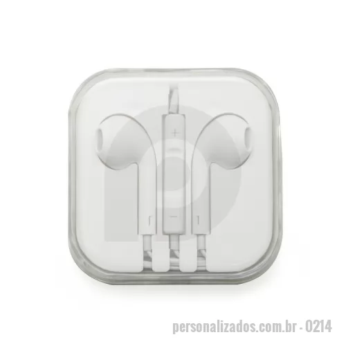 Fone de ouvido personalizado - Descrição: Fone de ouvido estéreo com microfone e controle de volume. Fone de ouvido plástico na cor branca, entrada P2, possui indicativo L(left) e R(right) na área interna do fone, detalhes internos vazados no fone(possibilita a visão da tela de proteção), microfone acoplado no suporte com desenho indicativo e no verso do suporte controle de volume com desenho indicativo – e +. Acompanha embalagem plástica branca com tampa acrílica transparente. OBS.: Botões de volumes funcionam apenas em aparelhos da linha APPLE.
